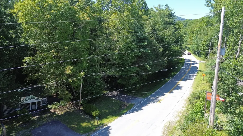 142 Whitewater Road Sapphire NC 28774