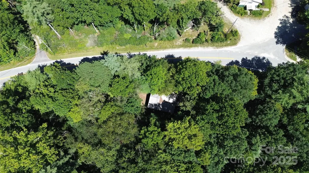 142 Whitewater Road Sapphire NC 28774