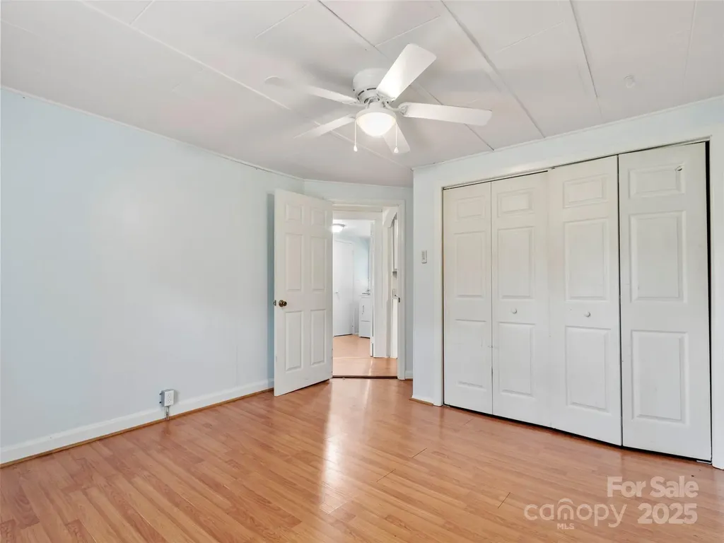 944 Georges Fork Road Burnsville NC 28714