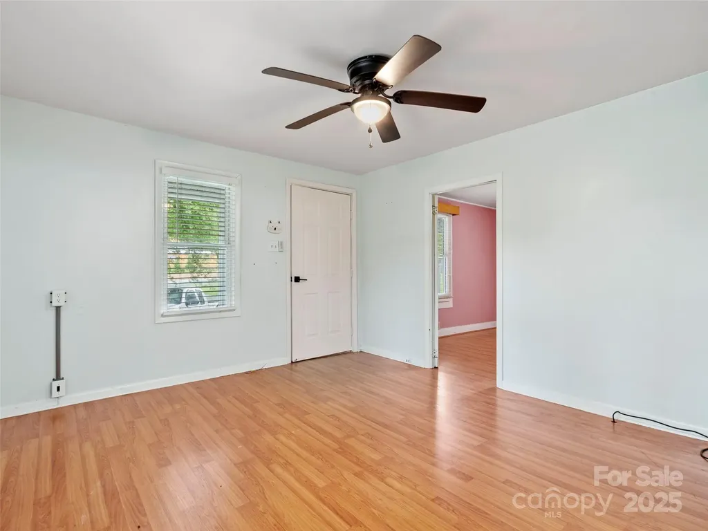 944 Georges Fork Road Burnsville NC 28714