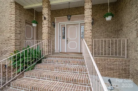1816 Country Garden Drive Shelby NC 28150