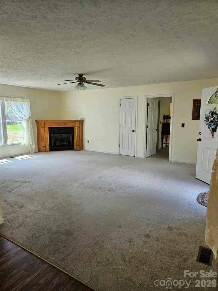 271 Stradley Mountain Road Asheville NC 28806