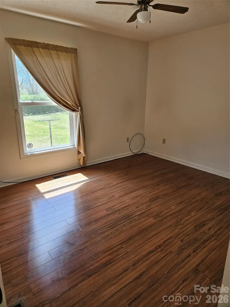 271 Stradley Mountain Road Asheville NC 28806