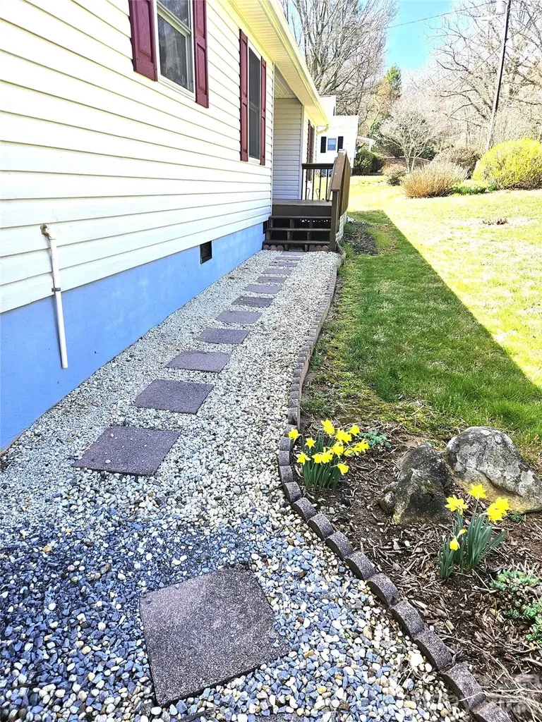 271 Stradley Mountain Road Asheville NC 28806