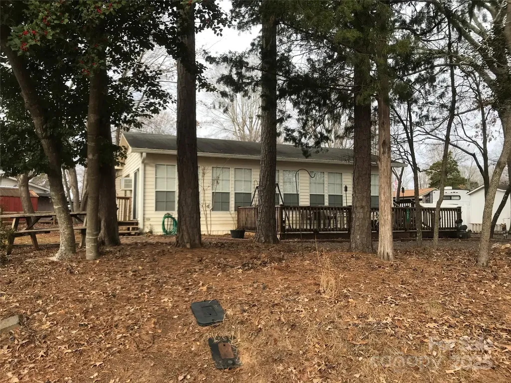 135/137 Indian Harbor Trail Mount Gilead NC 27306