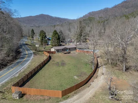 121 Julian Way Lake Lure NC 28746