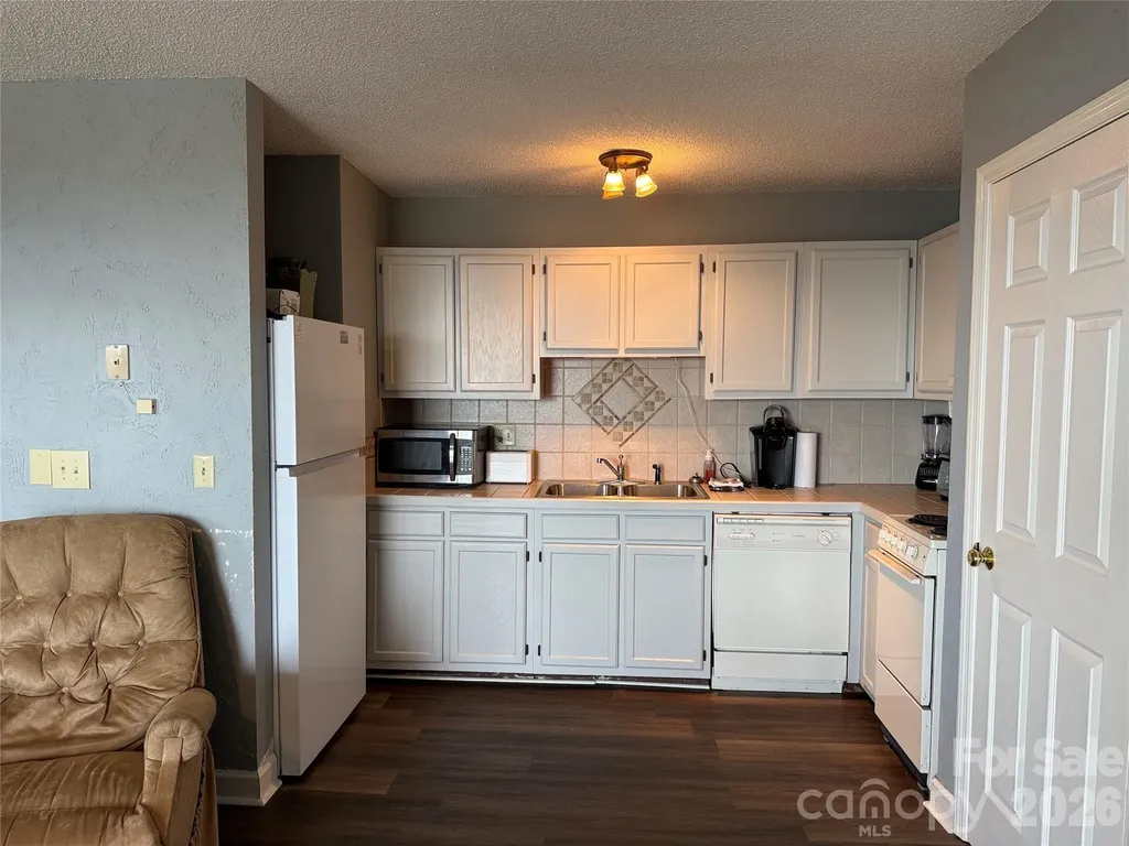 301 Pinnacle Inn Road Beech Mountain NC 28604