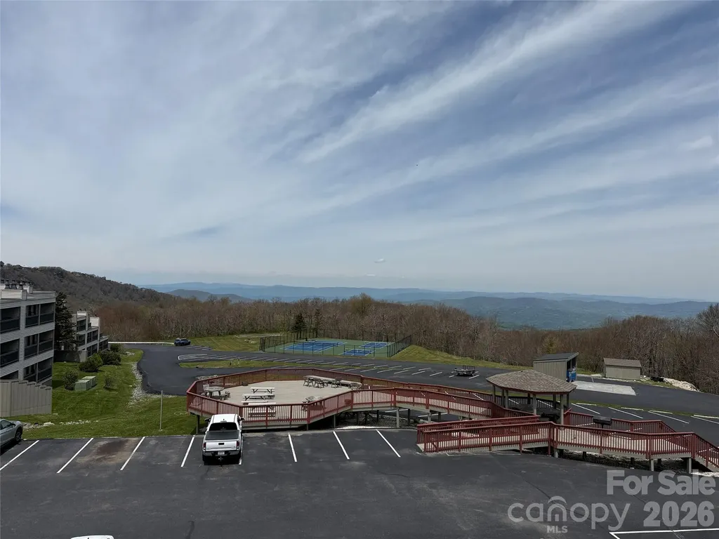 301 Pinnacle Inn Road Beech Mountain NC 28604