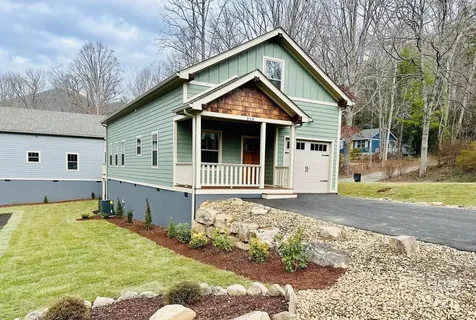 308 Ninth Street Black Mountain NC 28711