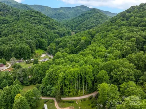 4 Roaring Creek Lane Waynesville NC 28785