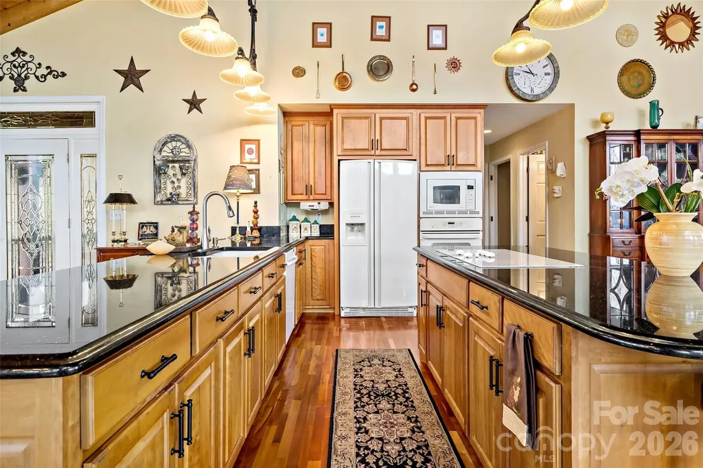 60 E Valley View Drive Marion NC 28752