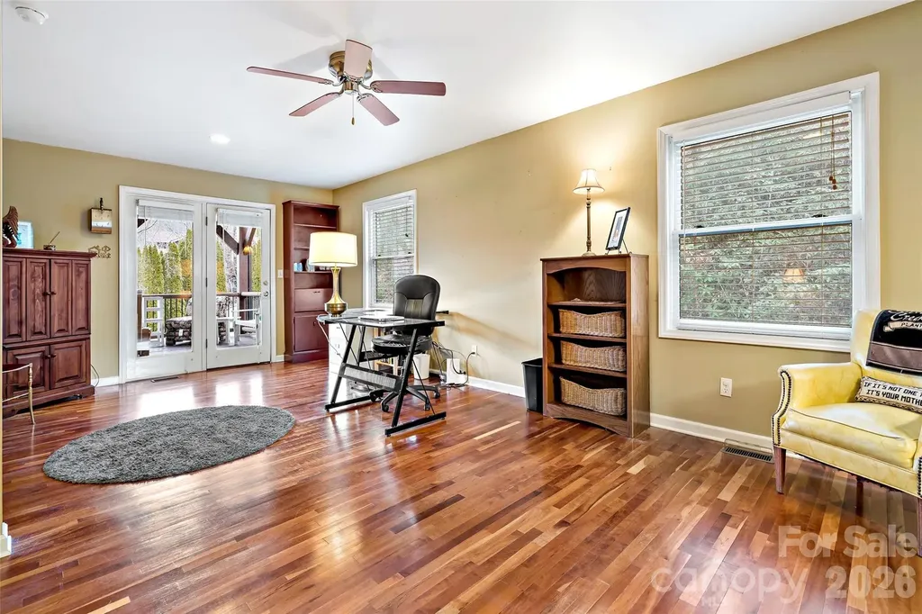 60 E Valley View Drive Marion NC 28752