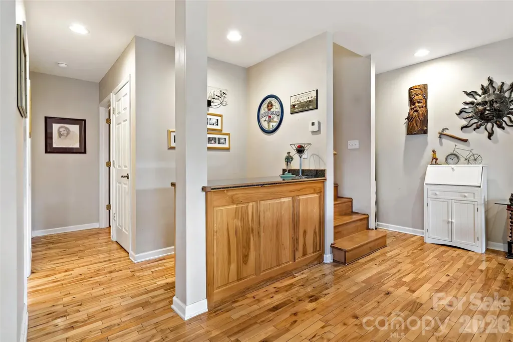 60 E Valley View Drive Marion NC 28752