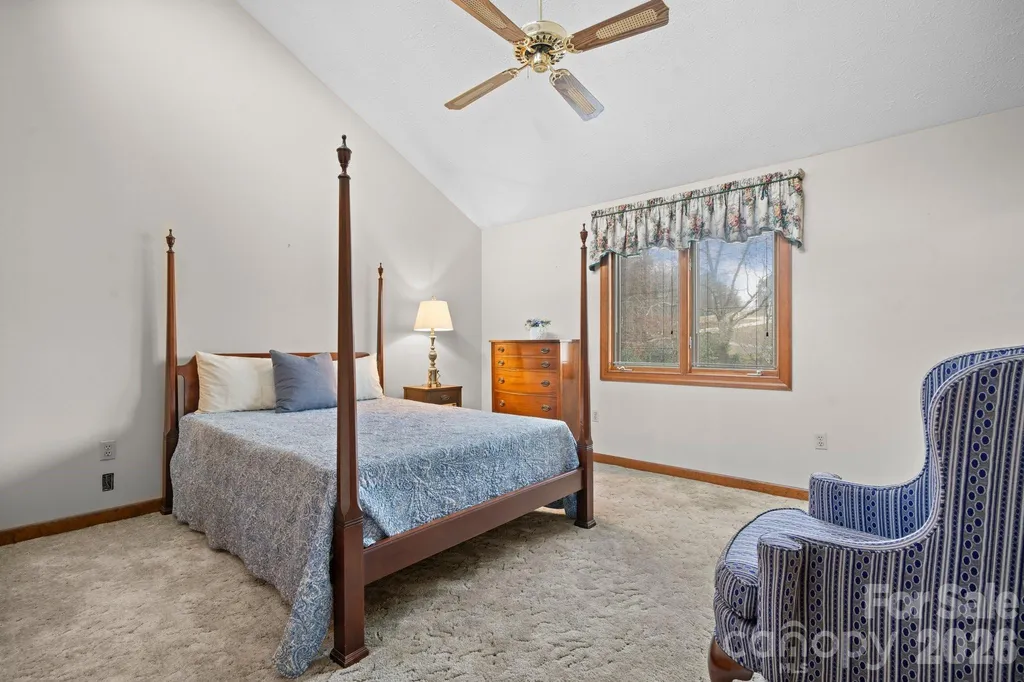3910 6th Street NW Hickory NC 28601