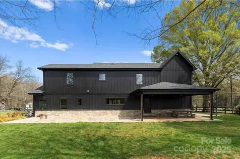 1565 Shinnville Road Cleveland NC 27013