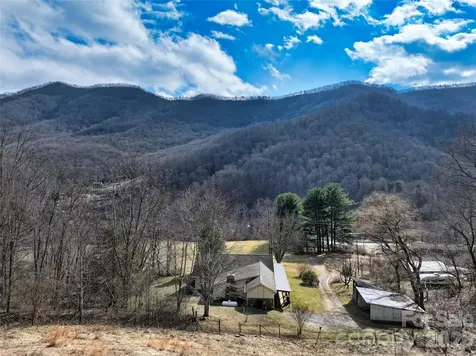 1567 Newfound Road Leicester NC 28748