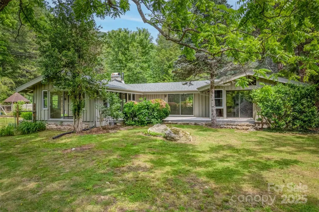 8749 Nc 63 Highway Leicester NC 28748