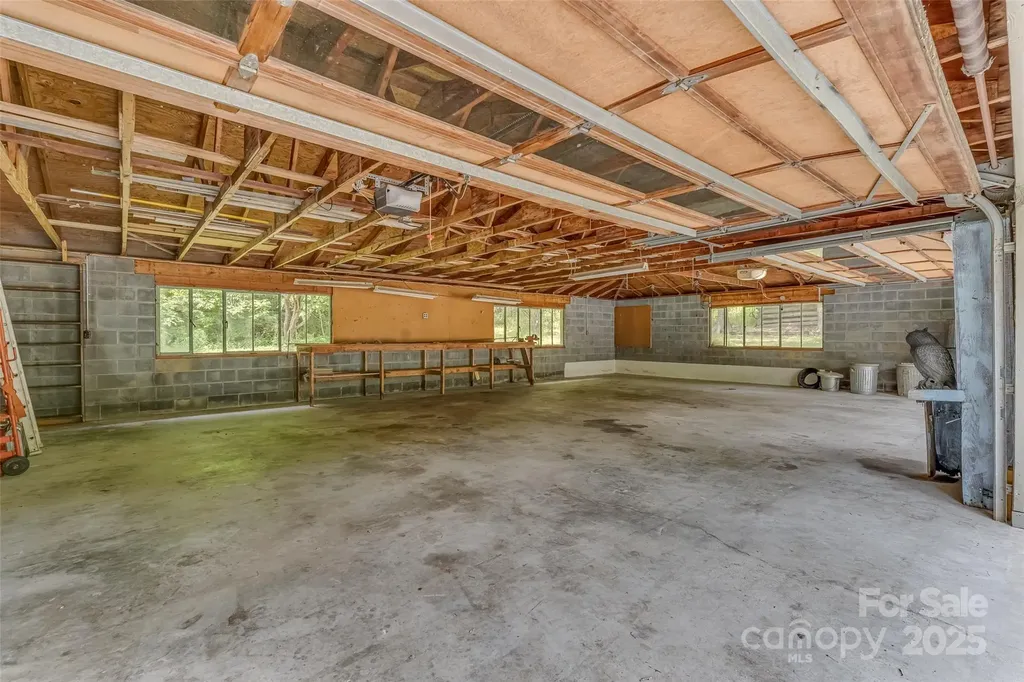 8749 Nc 63 Highway Leicester NC 28748