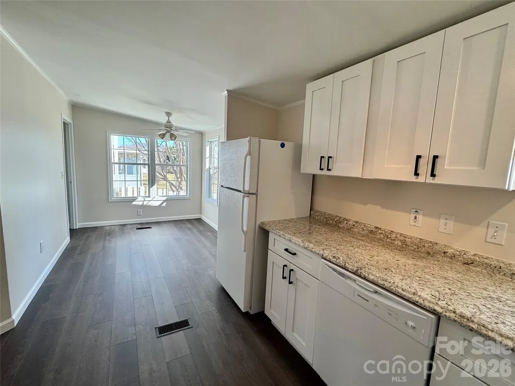 436 Riverwind Drive Hendersonville NC 28739