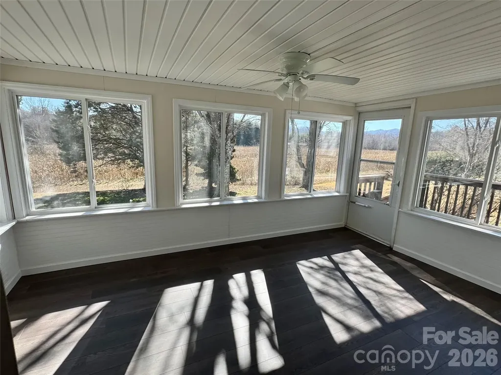 436 Riverwind Drive Hendersonville NC 28739