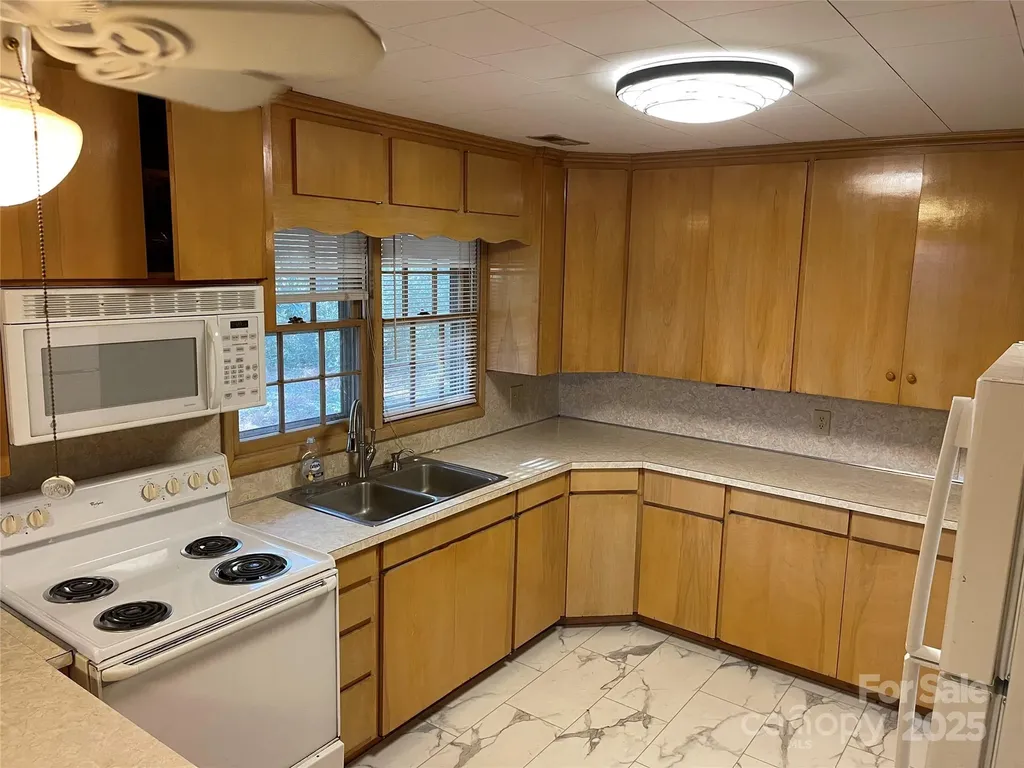 8725 Bringle Ferry Road Salisbury NC 28146
