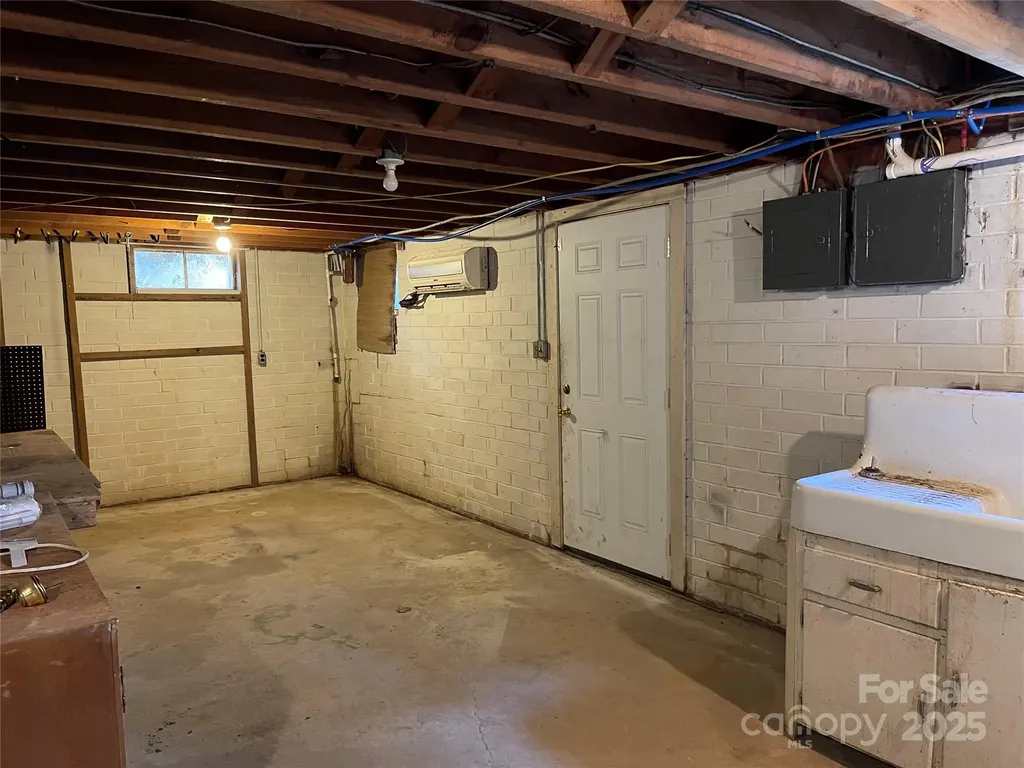 8725 Bringle Ferry Road Salisbury NC 28146