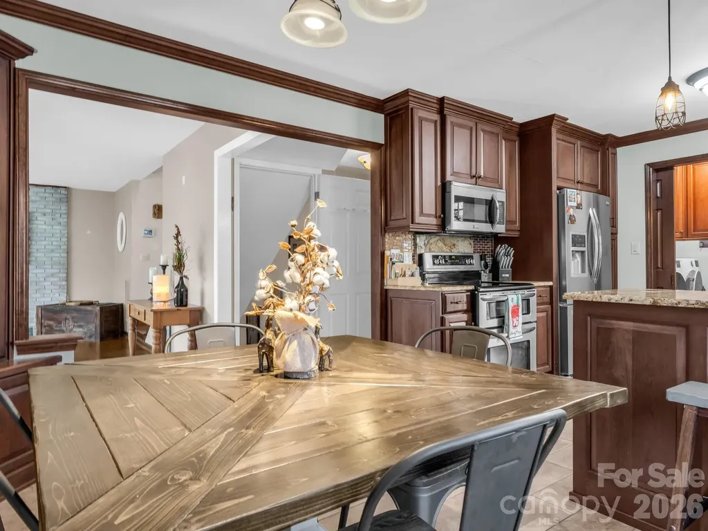 108 Three Oaks Lane Kings Mountain NC 28086