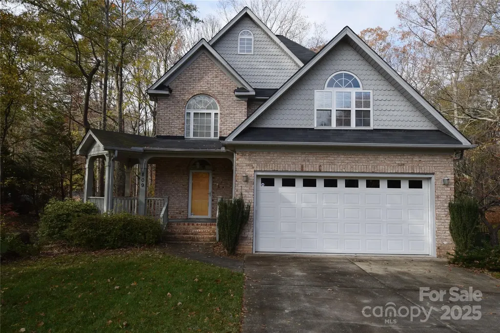 809 Pine Forest Road Charlotte NC 28214