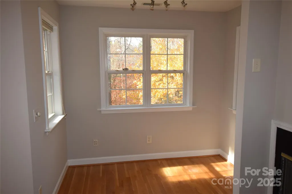 809 Pine Forest Road Charlotte NC 28214
