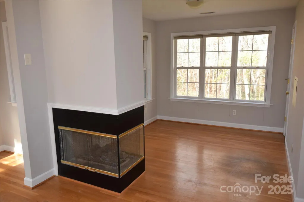 809 Pine Forest Road Charlotte NC 28214