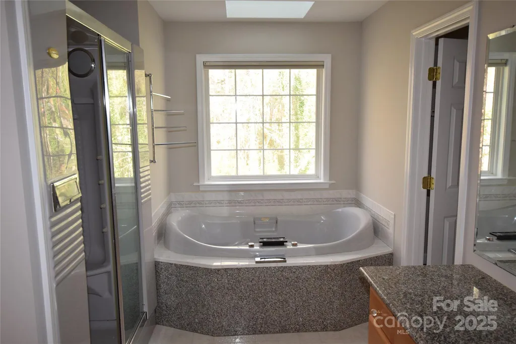 809 Pine Forest Road Charlotte NC 28214