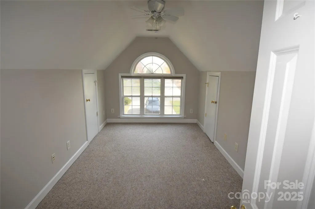 809 Pine Forest Road Charlotte NC 28214