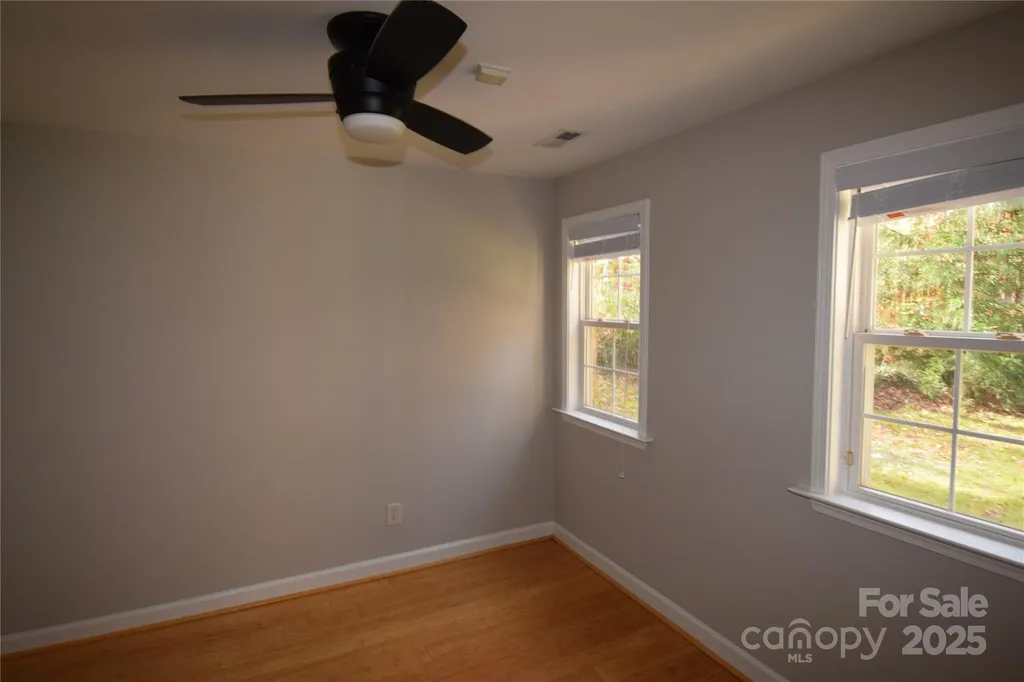 809 Pine Forest Road Charlotte NC 28214