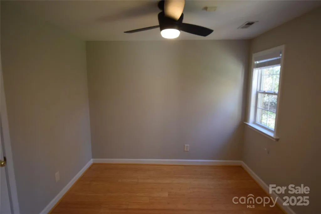 809 Pine Forest Road Charlotte NC 28214