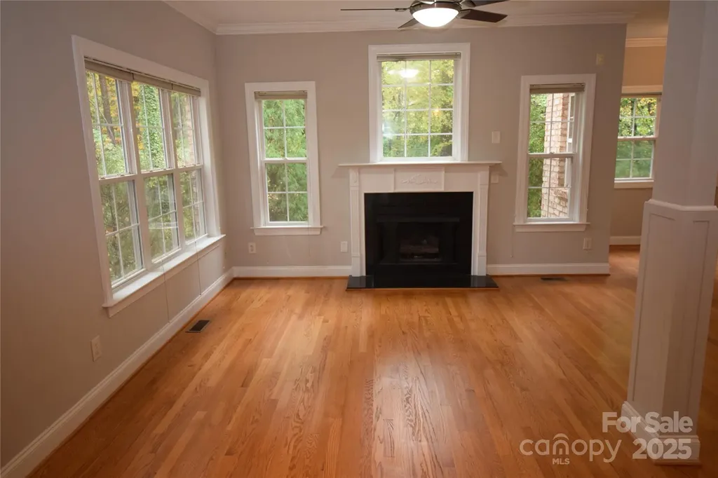 809 Pine Forest Road Charlotte NC 28214