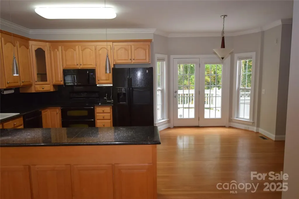 809 Pine Forest Road Charlotte NC 28214