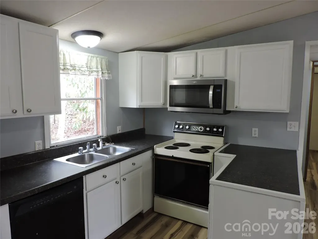 2271 Gouges Creek Road Spruce Pine NC 28777