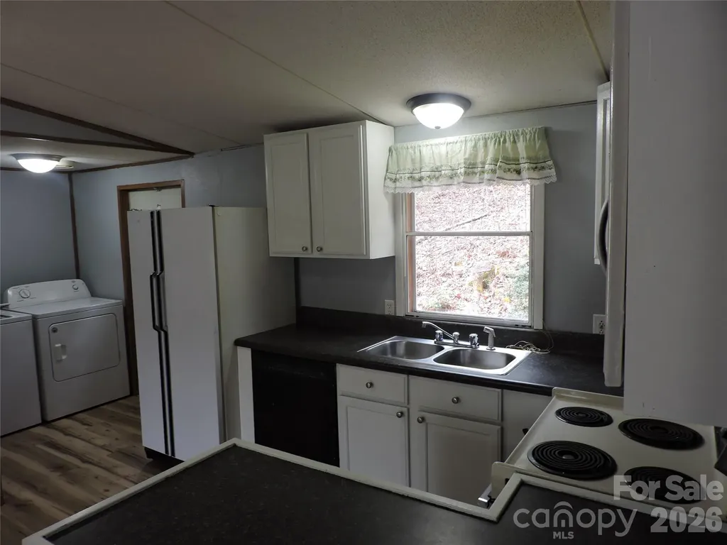 2271 Gouges Creek Road Spruce Pine NC 28777