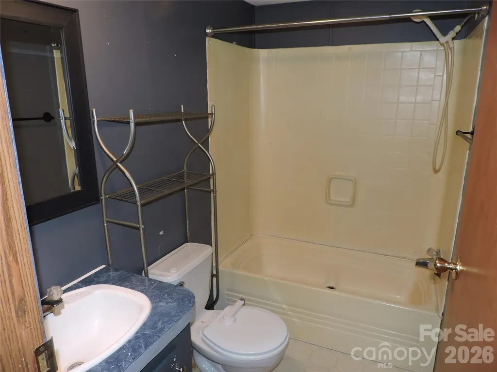 2271 Gouges Creek Road Spruce Pine NC 28777