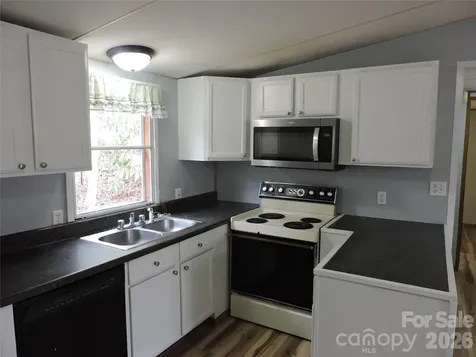 2271 Gouges Creek Road Spruce Pine NC 28777