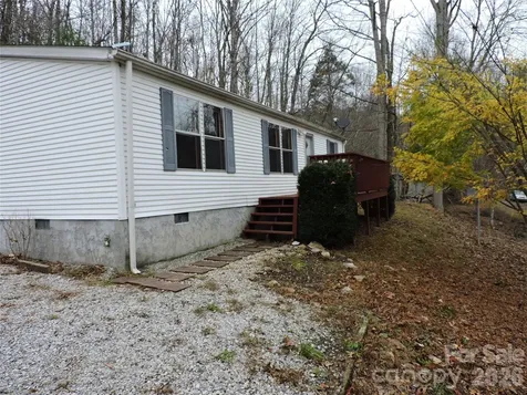 2271 Gouges Creek Road Spruce Pine NC 28777