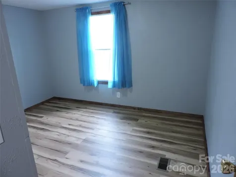2271 Gouges Creek Road Spruce Pine NC 28777