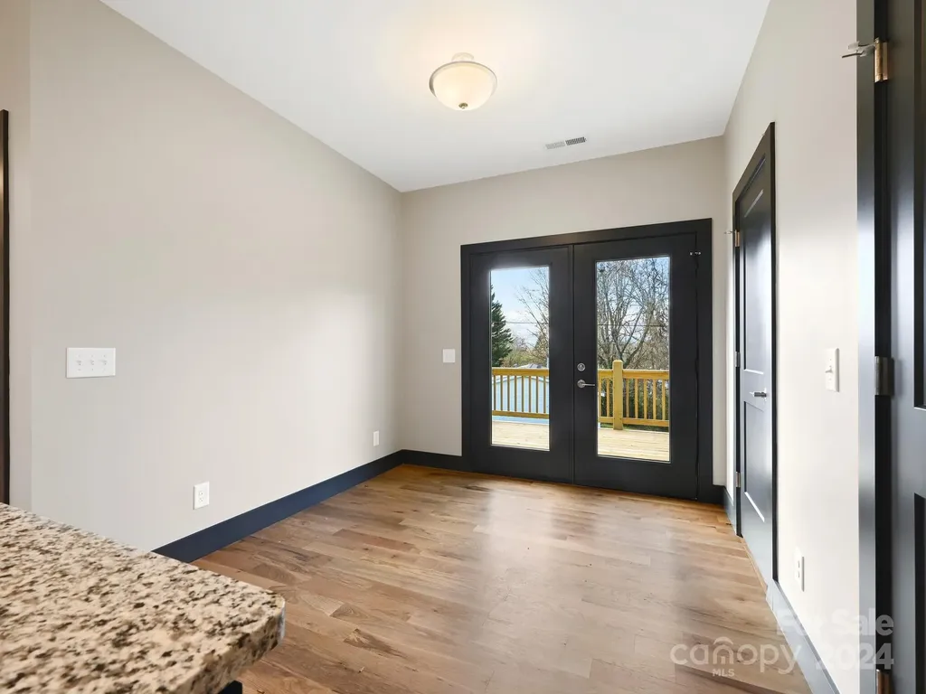 52 Fox Drive Asheville NC 28803