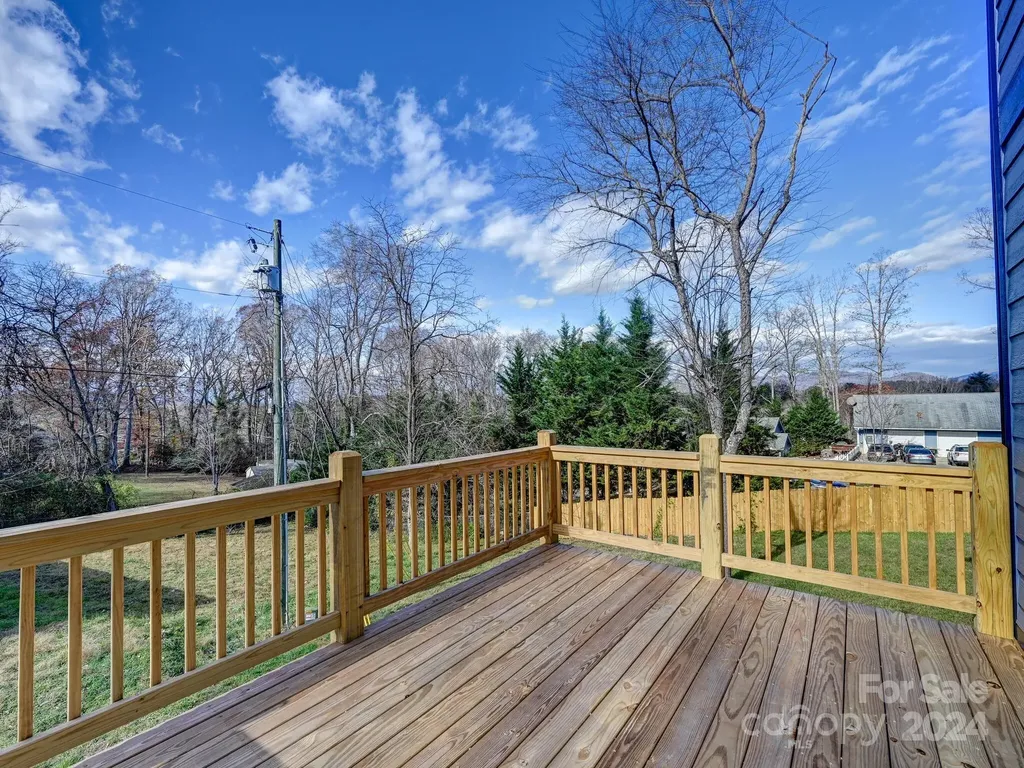 52 Fox Drive Asheville NC 28803
