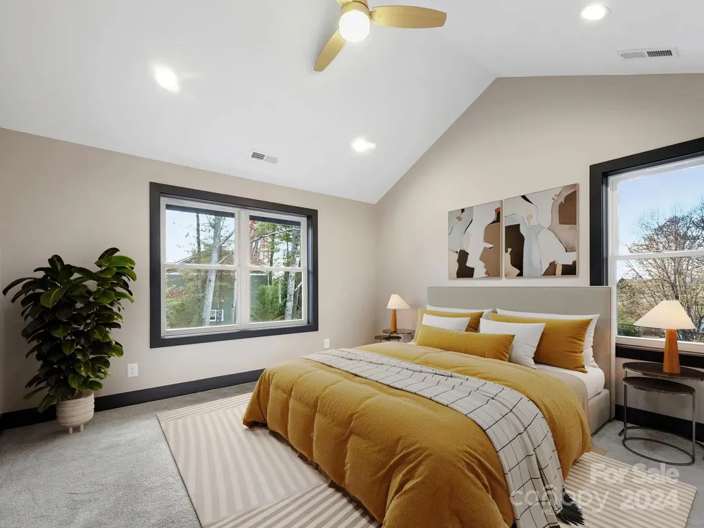 52 Fox Drive Asheville NC 28803