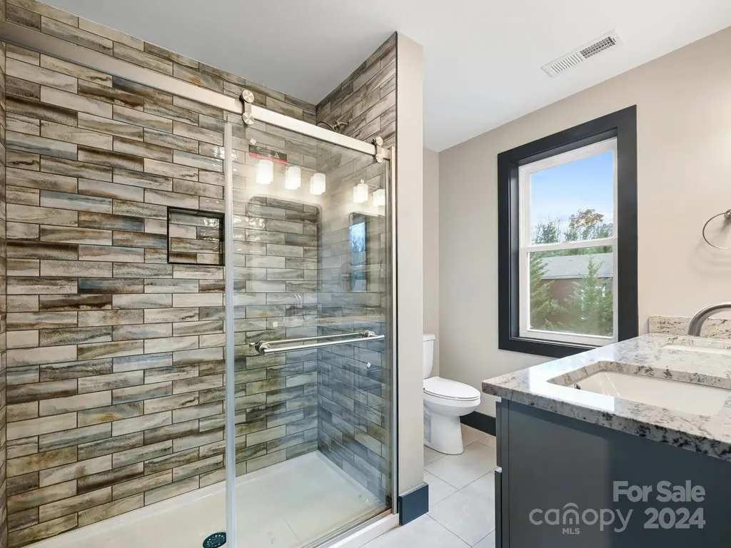 52 Fox Drive Asheville NC 28803