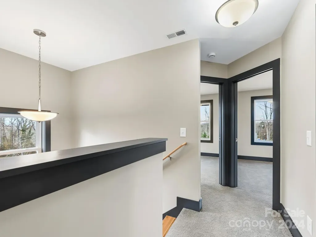 52 Fox Drive Asheville NC 28803