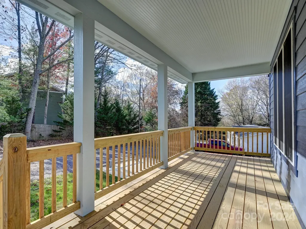 52 Fox Drive Asheville NC 28803