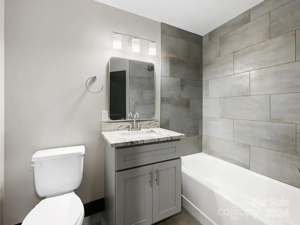 52 Fox Drive Asheville NC 28803