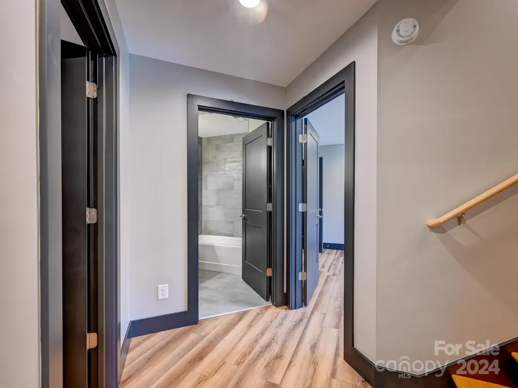 52 Fox Drive Asheville NC 28803
